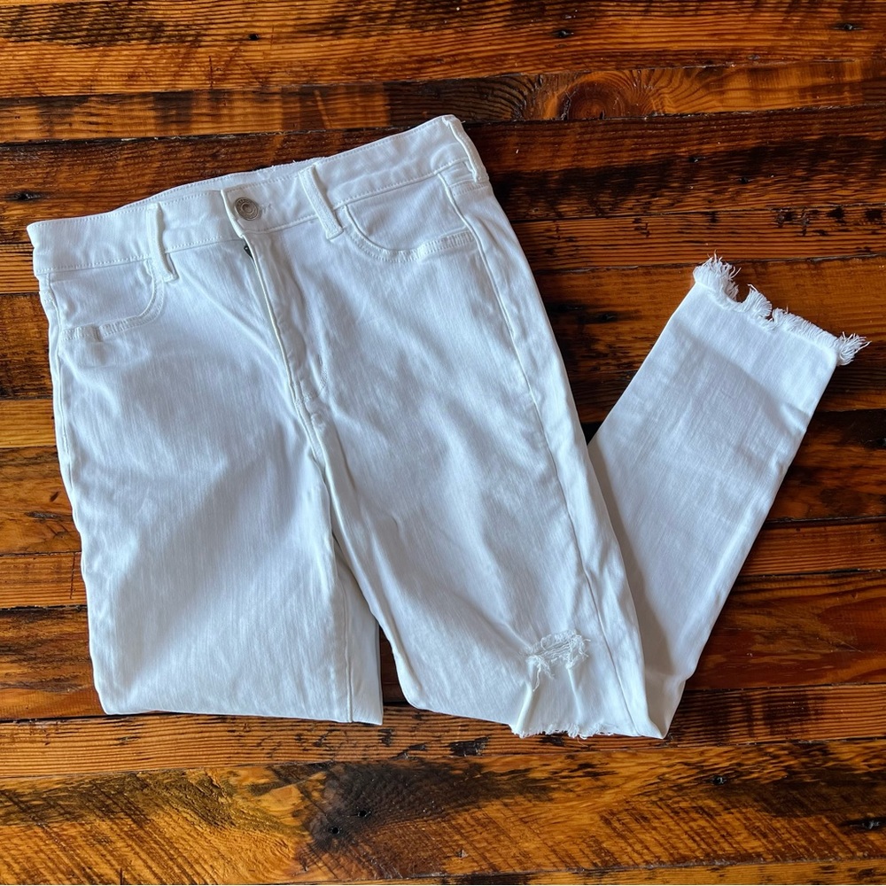 AEO hi-rise white crop jegging